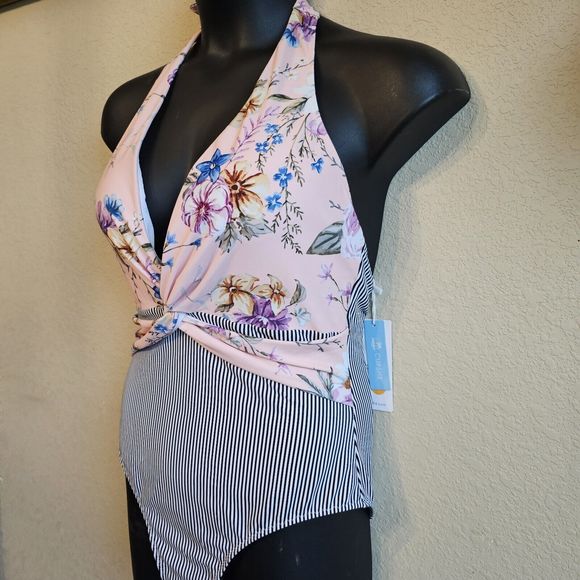 NWT Cupshe Plus Size Onepiece Halter Swimsuit Pink Floral Black Striped Size XXL - Picture 5 of 5